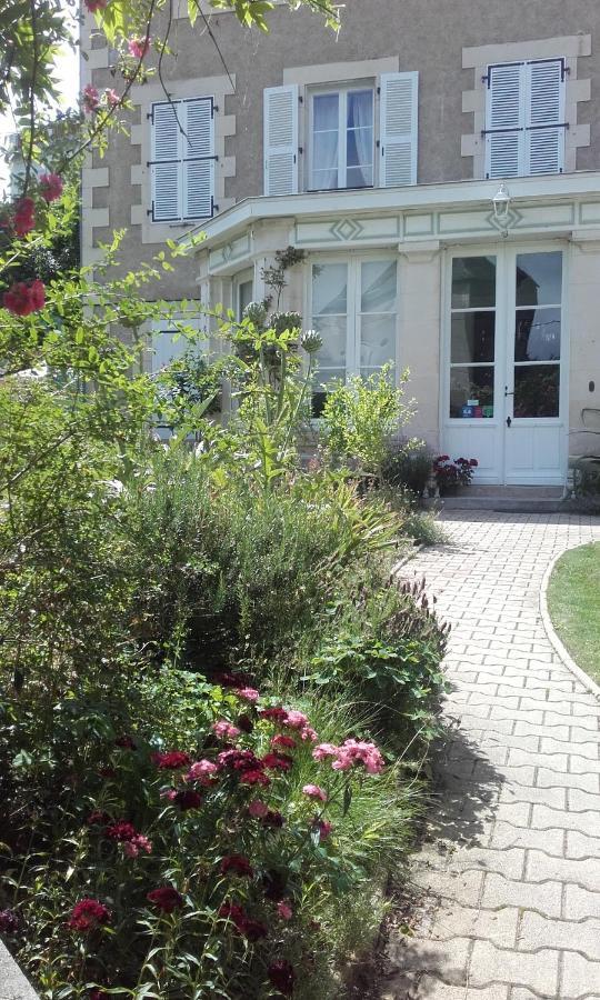 Chambres d'Hôtes La Brasserie Saulge Exterior foto